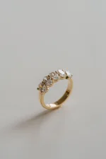 Oval Band | Brilliant White | 14K White Gold | Refined Light | Heirloom