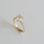 2 Carat Oval Statement | Brilliant White | 14K White Gold | Modern Nobility | High Jewellery