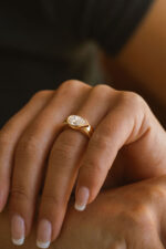 1.5 Carat Pear Statement | Brilliant White | 14K White Gold | Refined Light | High Jewellery - Image 2