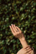 1.5 Carat Pear Statement | Brilliant White | 14K White Gold | Refined Light | High Jewellery - Image 7