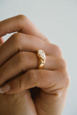 1.5 Carat Pear Statement | Brilliant White | 14K White Gold | Refined Light | High Jewellery