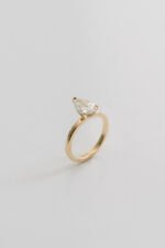 1 Carat Pear Statement | Brilliant White | 14K White Gold | Pure Sophistication