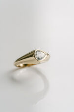 1 Carat Pear Diamond Ring | Brilliant White | SI | 14K White Gold | Elegant Sparkle - Image 3