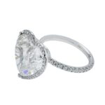 10.5 Carat Heart Shape Diamond Ring | Brilliant White | 18K Gold | Grand Palais Radiance - Image 4