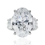 15.25 Carat Oval Diamond Ring | Brilliant White | 18K Gold | High Jewellery Supremacy - Image 2