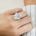 22.1 Carat Oval Diamond Ring | Brilliant White | 18K Gold | High Jewellery Supremacy - Image 7