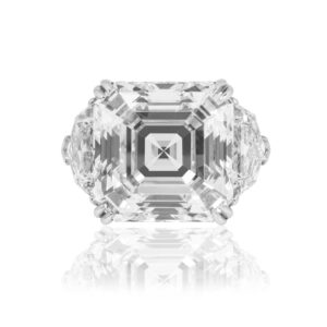 30.48 Carat Asscher Diamond Ring | Brilliant White | 18K Gold | High Jewellery Supremacy