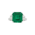 5.72 Carat Emerald-cut Statement | 18K Gold | Signature Sophistication - Image 3