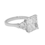 7 Carat Radiant Diamond Ring | Brilliant White | 18K Gold | Refined Grandeur - Image 3