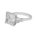 7 Carat Radiant Diamond Ring | Brilliant White | 18K Gold | Refined Grandeur - Image 4
