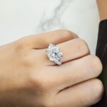 7 Carat Radiant Diamond Ring | Brilliant White | 18K Gold | Refined Grandeur - Image 7