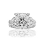 7 Carat Radiant Diamond Ring | Brilliant White | 18K Gold | Refined Grandeur