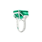 20.44 Carat Emerald Diamond Ring | 18K Gold | Grand Palais Radiance - Image 5