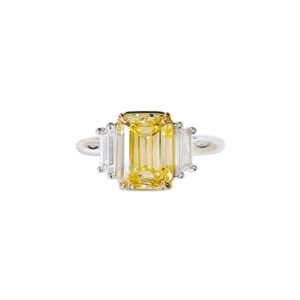 3.11 Carat Emerald-cut Statement | Fancy Yellow | 18K Gold | Colour-Collector’s Treasure