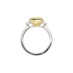 3.84 Carat Radiant Diamond Ring | Fancy Yellow | 18K Gold | Rare Fancy-Color Splendour - Image 2
