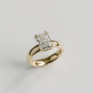 2 Carat Radiant Statement | Brilliant White | 14K White Gold | Effortless Elegance