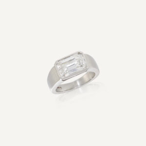 3.01 Carat Round Brilliant Statement | Brilliant White | 18K Gold | Quiet Power