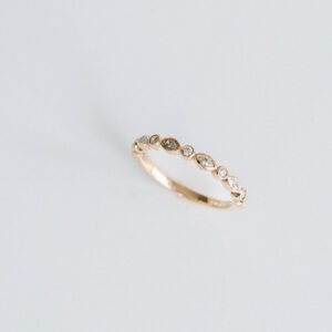 Round Brilliant Band | Brilliant White | 14K White Gold | Pure Sophistication