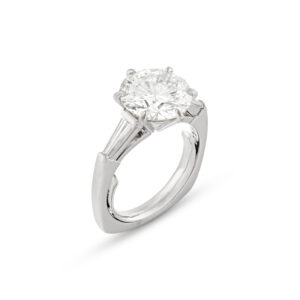 5.11 Carat Round Brilliant Statement | Brilliant White | 18K White Gold | Radiant Elegance