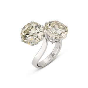 8.87 Carat Round Brilliant Statement | Brilliant White | 18K Yellow Gold | Refined Grandeur