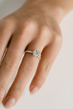1 Carat Round Brilliant Statement | Brilliant White | 14K White Gold | Classic Charm - Image 2
