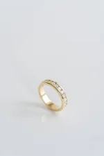 Round Brilliant Band | Brilliant White | 14K White Gold | Classic Charm | Signature