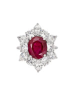 4.31 Carat Oval Statement | Ruby Red | 18K Gold | Effortless Elegance | Modern Classic