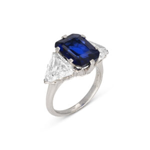 Round Brilliant Statement | Royal Blue Sapphire | 14K White Gold | Elegant Sparkle