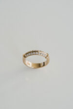 Round Brilliant Band | Brilliant White | 14K White Gold | Pure Sophistication