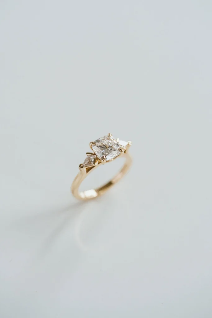 1 Carat Cushion Statement | Brilliant White | 14K White Gold | Pure Sophistication