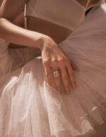 Round Brilliant Statement | Brilliant White | 14K White Gold | Elegant Sparkle