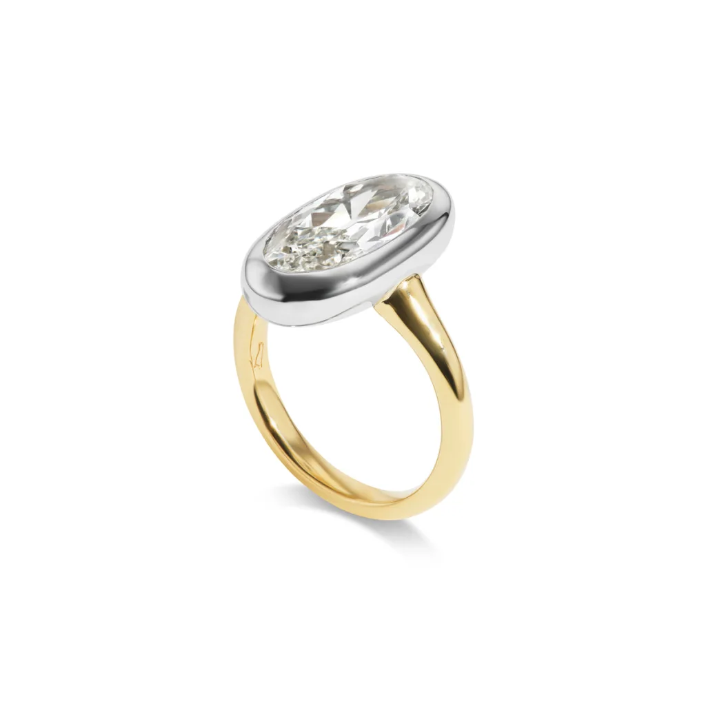 Oval Statement | Brilliant White | 14K White Gold | Elegant Sparkle | High Jewellery