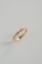 Round Brilliant Band | Brilliant White | 14K White Gold | Pure Sophistication