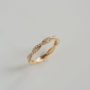 Round Brilliant Band | Brilliant White | 14K White Gold | Pure Sophistication
