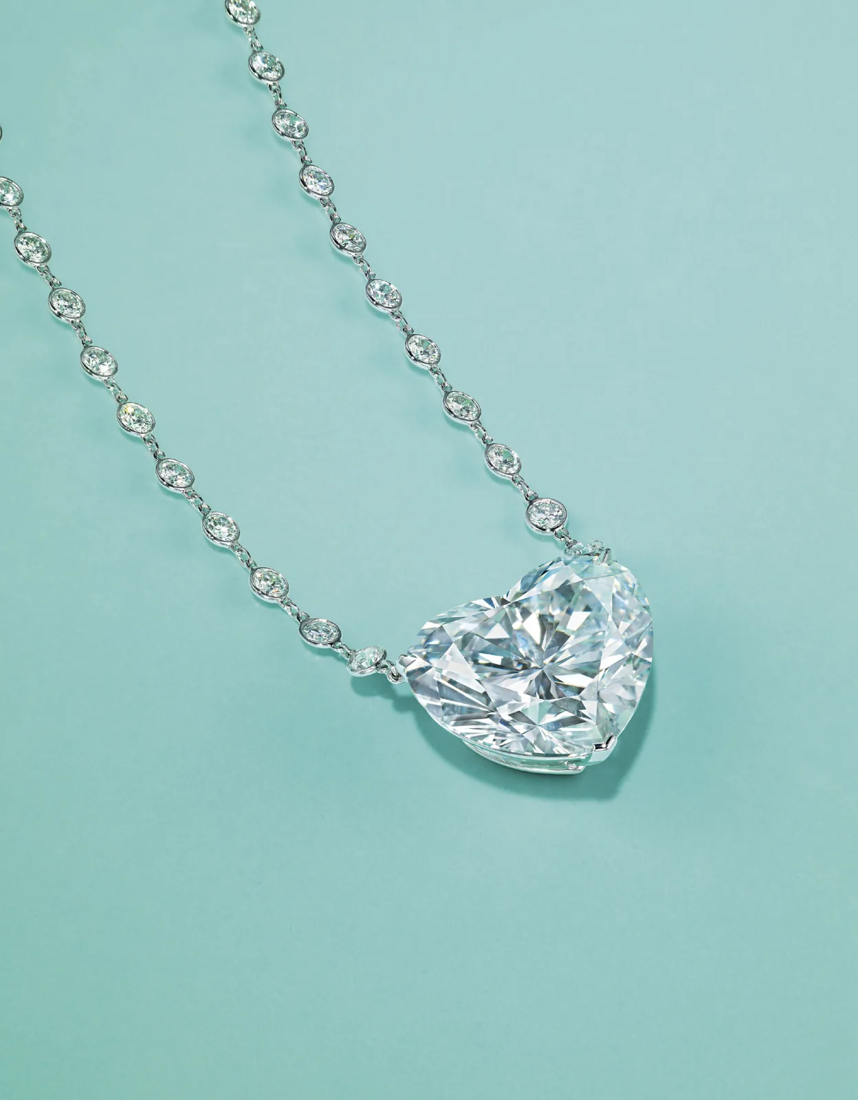 5.0-Carat Heart Diamond Pendant | Colorless White | Exceptional Clarity | Platinum | The Tempête Veil