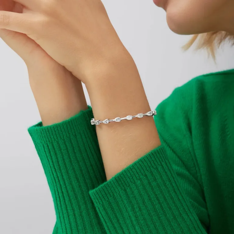 4.50Ctw East-west Pear Cut Diamond Tennis Bracelet in 18K White Gold