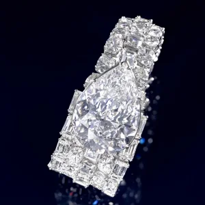 Magnificent Diamond Bracelet the Pear-shaped Diamond Weighing 20 Carats, the Bracelet Set with Step-cut, Oval and Square — view 2
