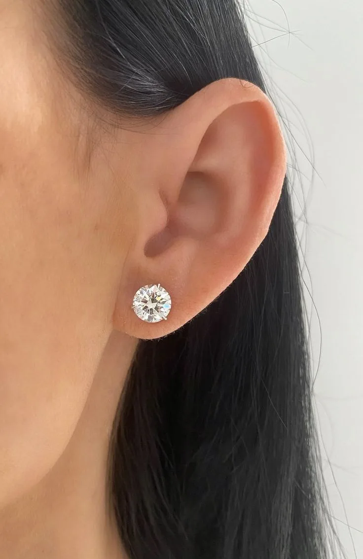 2.5 Carat Total Weight Round Studs