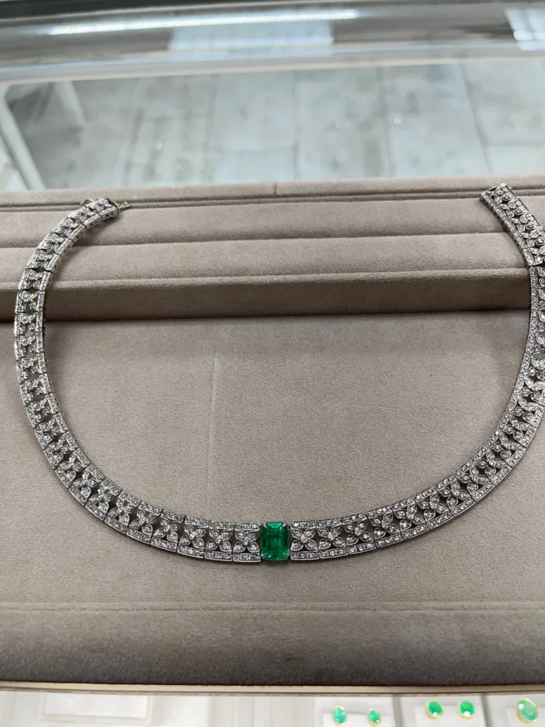 10.62tcw Minor Oil 18K Royal Floral Diamond Statement Emerald Choker Necklace