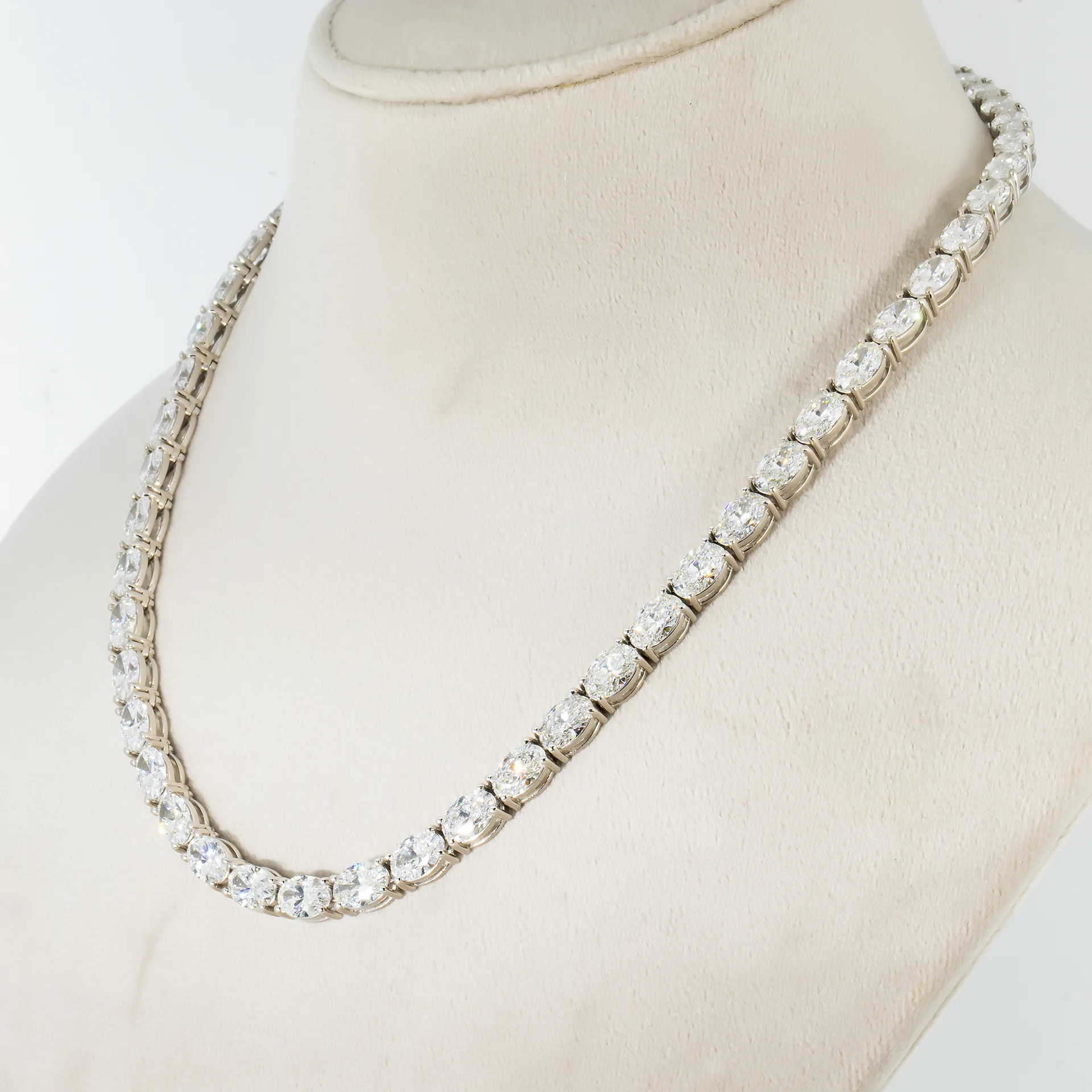 14K White Gold Oval Cut Diamond Chain 53.90ct