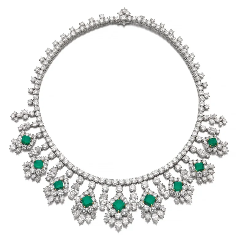 46 carats Emerald and diamond necklace
