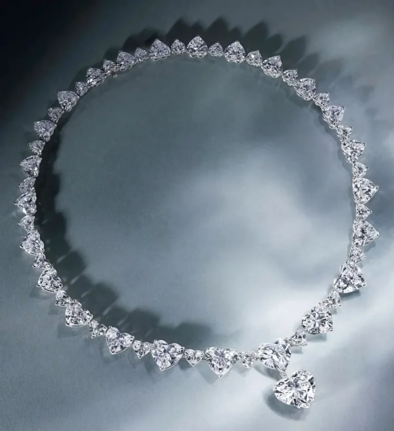 70 carat heart diamond necklace with 8 carat drop H-J vvs-vs