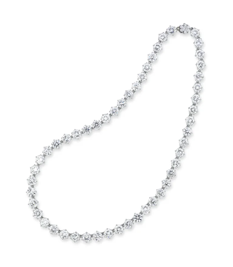 IMPORTANT DIAMOND NECKLACE Fifty-one round diamonds, gold 51 1.13 to 1.00 carat, D colour, VVS1 to VS2 clarity, 51.