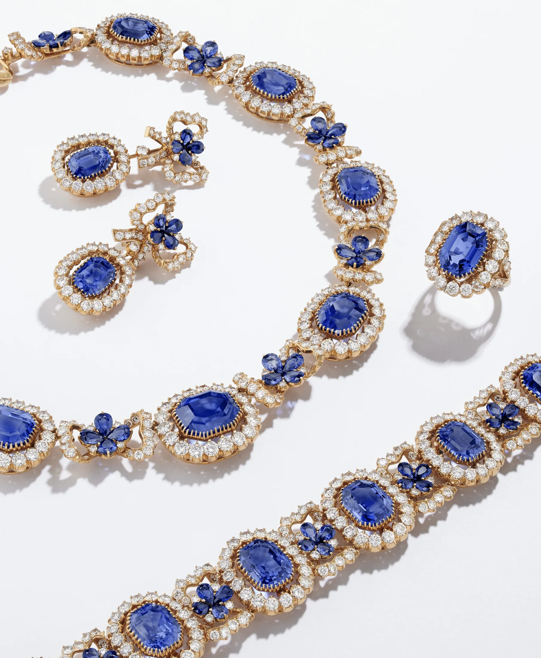 Impressive suite of sapphire and diamond jewellery comprising necklace, bracelet, earrings and ring