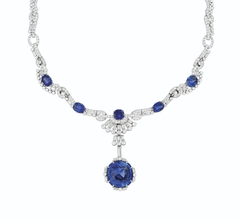 SAPPHIRE AND DIAMOND NECKLACE Square cushion modified mixed-cut sapphire of 71.16 carats, oval and cushion mixed-cut sap