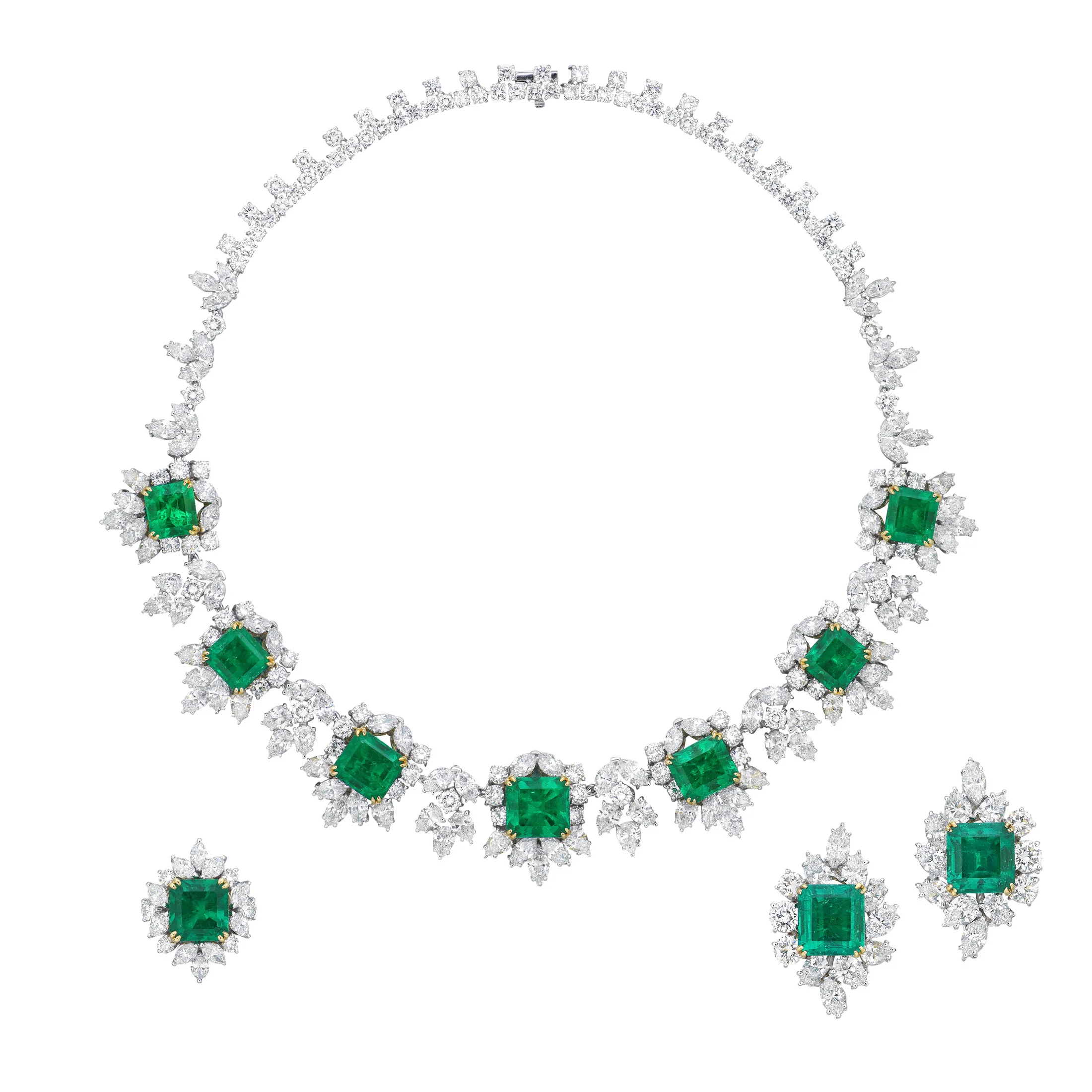 SUITE OF EMERALD AND DIAMOND JEWELLERY Octagonal step-cut emeralds, variously-cut diamonds, platinum and gold