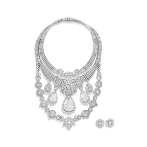 THE MAHARAJA NECKLACE, TRANSFORMABLE NECKLACE AND EARRINGS The necklace with pear brilliant-cut diamonds of 25.50, 11.24